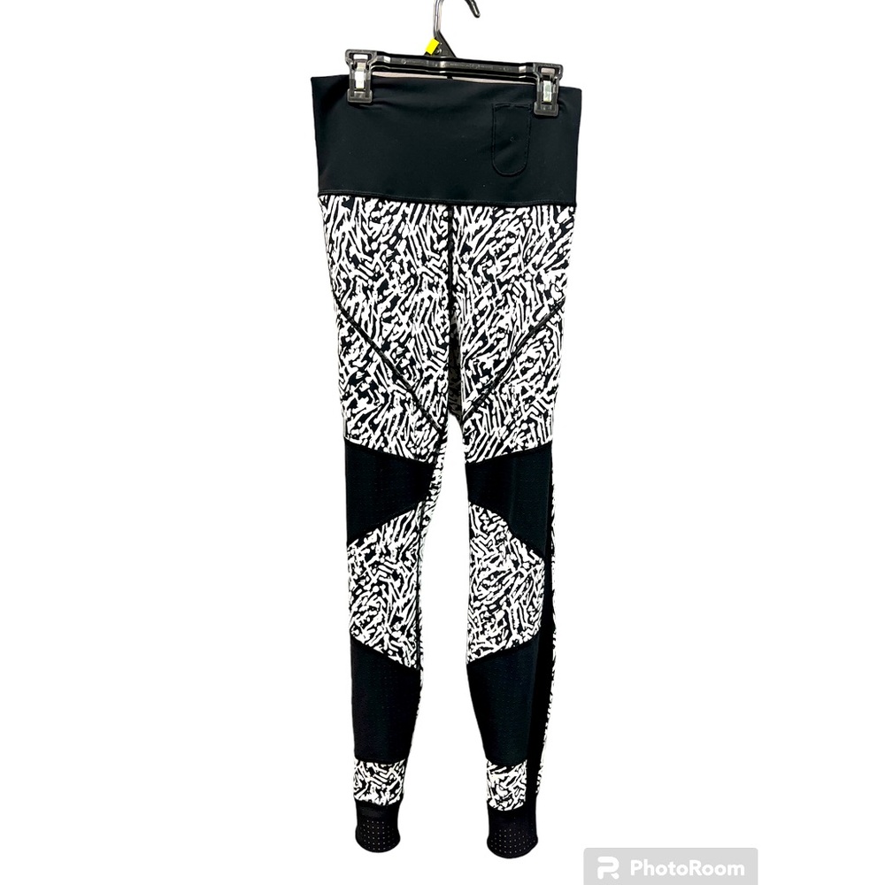 Lululemon paddle leggings